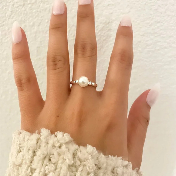 925 Sterling Silver Pearl Ring Minimalist Dainty Ring Pearl Accent Ring - Picture 7 of 9